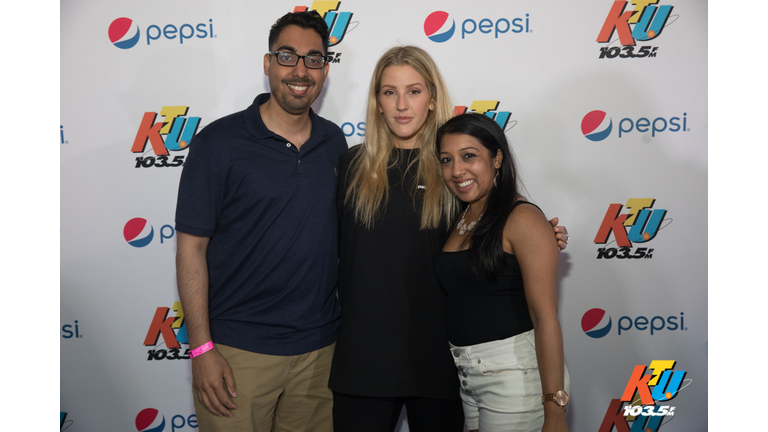 PHOTOS: Ellie Goulding Meet Fans Backstage at KTUphoria