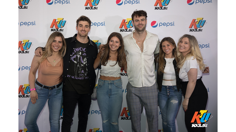 PHOTOS: The Chainsmokers Meet Fans Backstage at KTUphoria