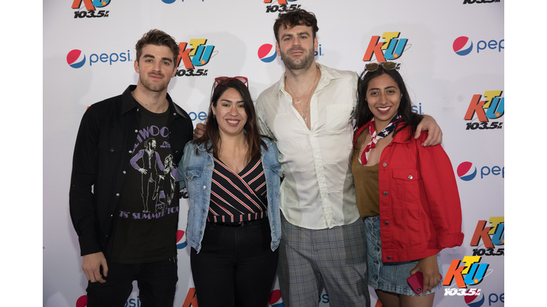 PHOTOS: The Chainsmokers Meet Fans Backstage at KTUphoria