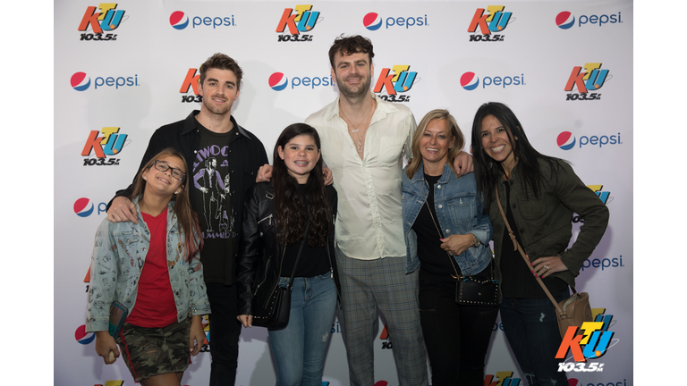 PHOTOS: The Chainsmokers Meet Fans Backstage at KTUphoria