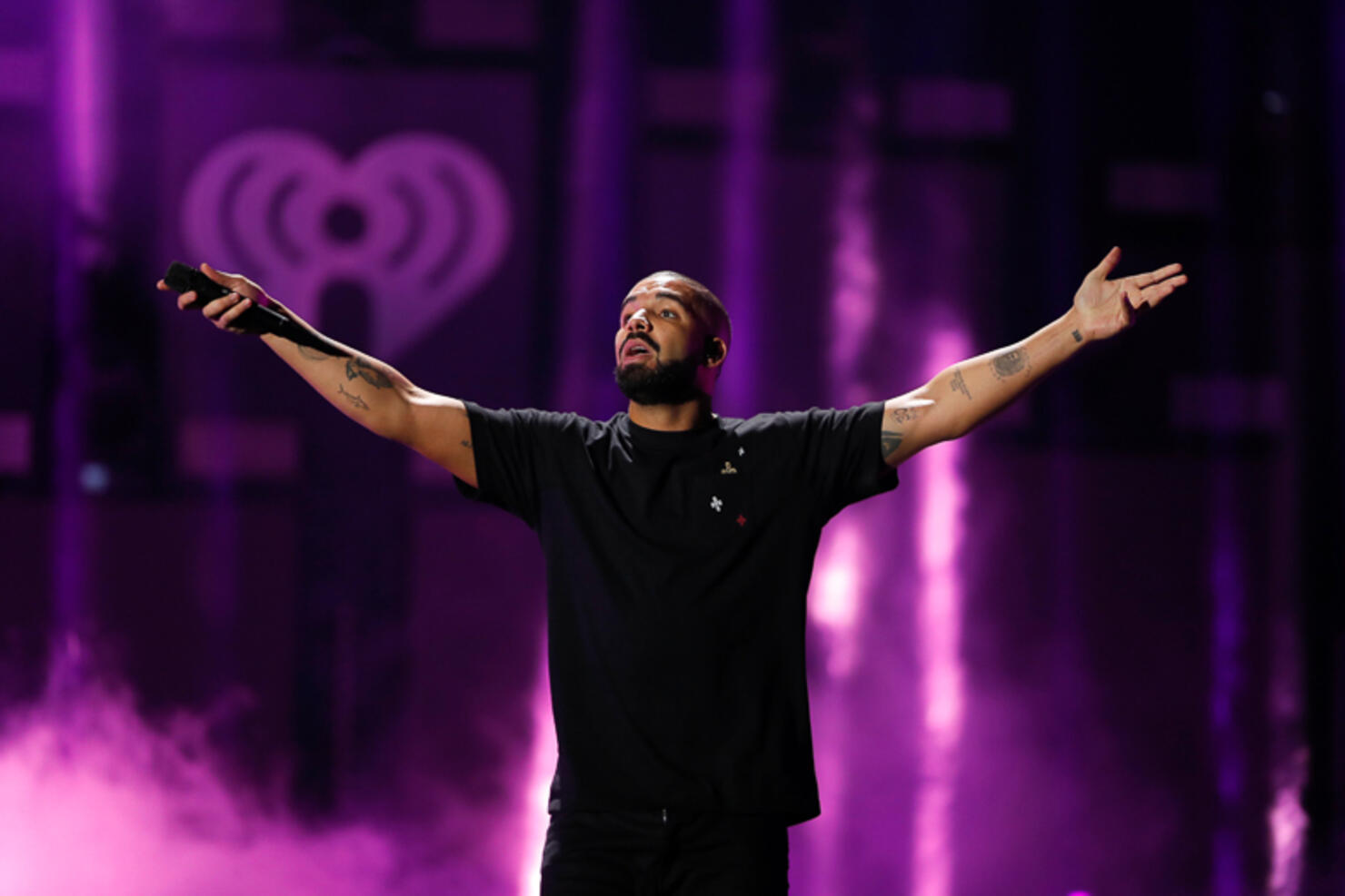 2016 iHeartRadio Music Festival - Night 1 - Show