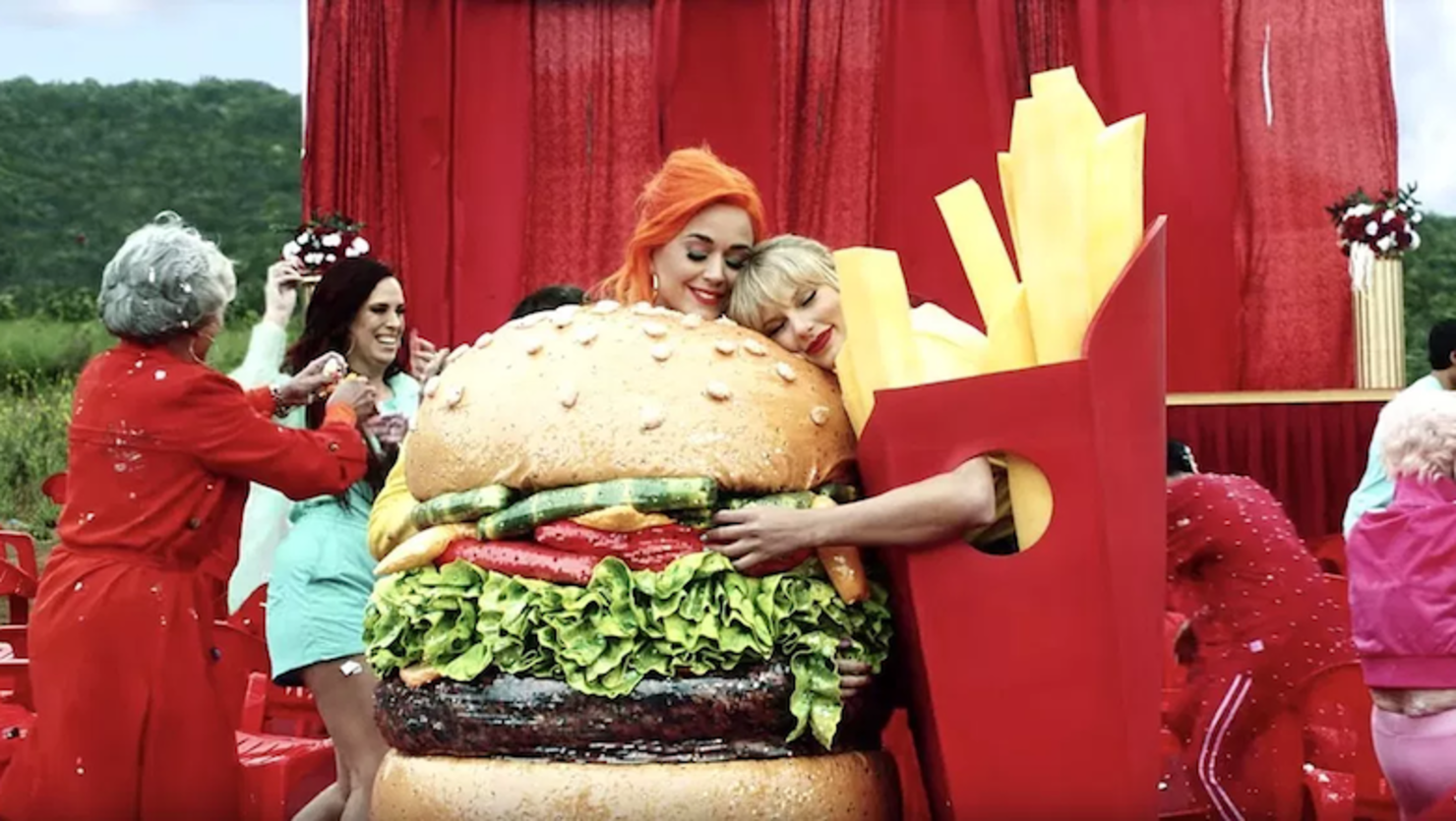 Taylor Swift And Katy Perry Hug It Out In You Need To Calm Down Music Video Iheart