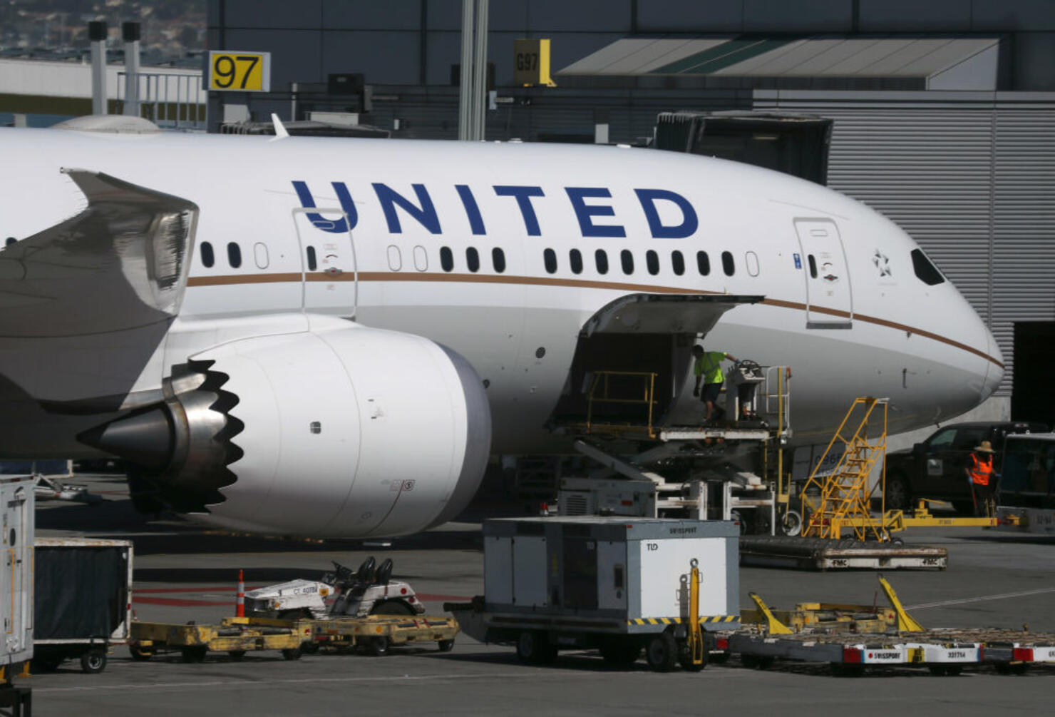 Boeing Q1 Profits Plummet 21 Percent Due To 737 MAX Jet Failings