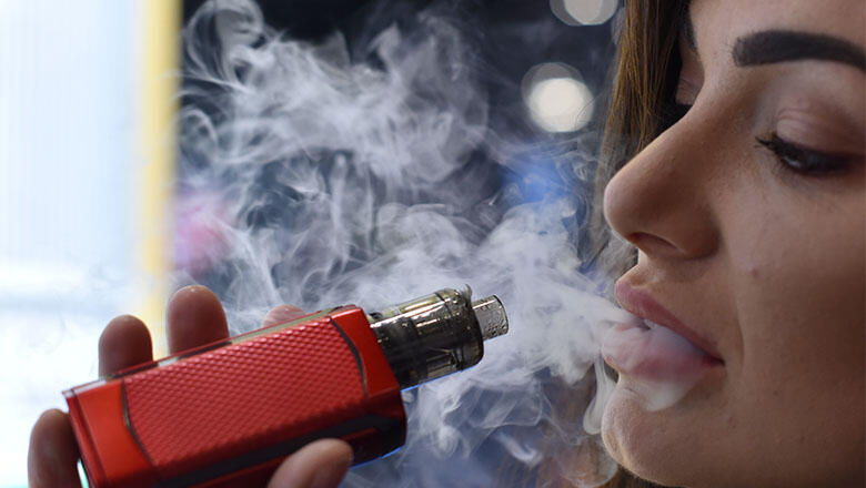 Number Of Vaping Related Illnesses Rises To Over 800 Iheart 