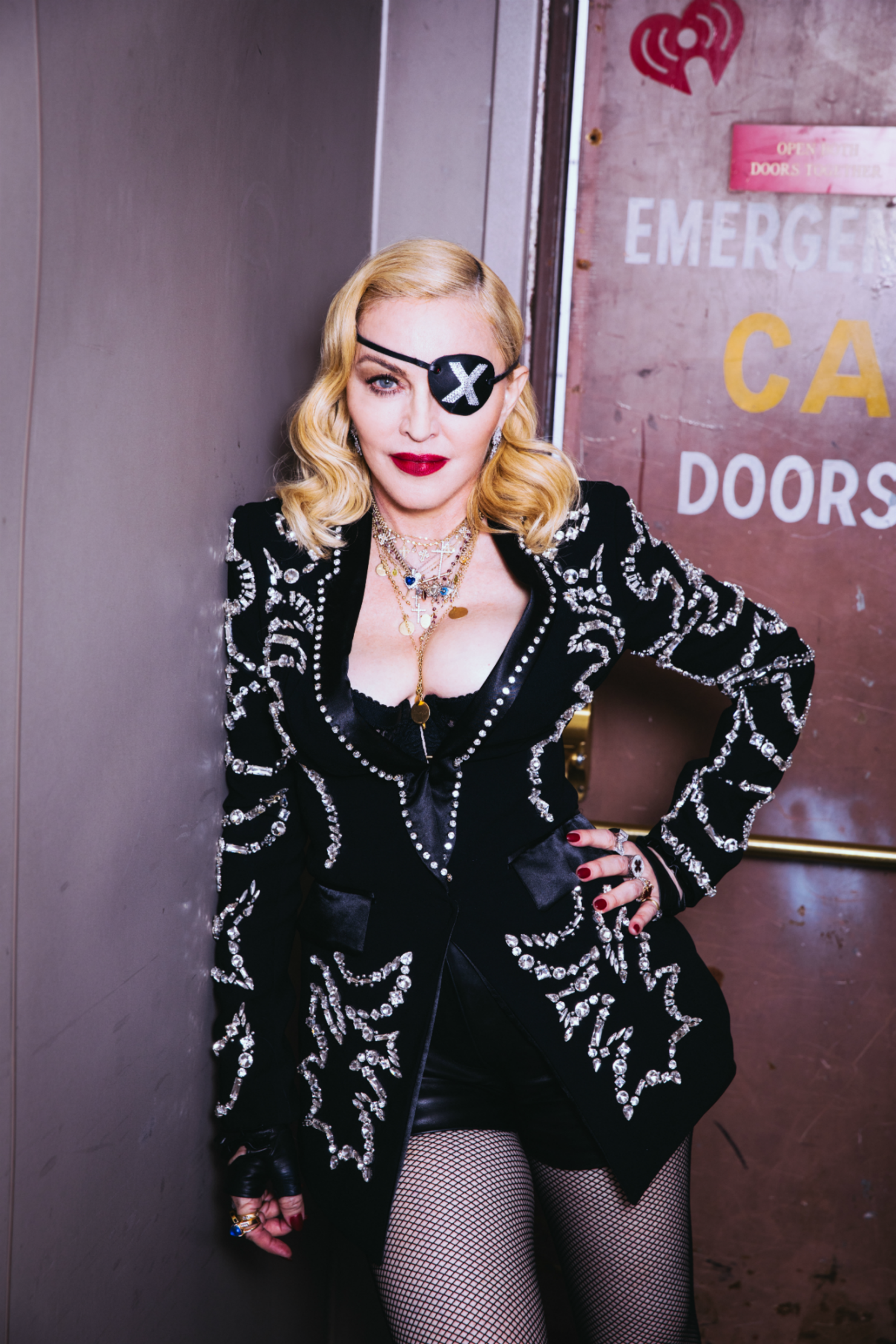 Madonna Madame x обложка