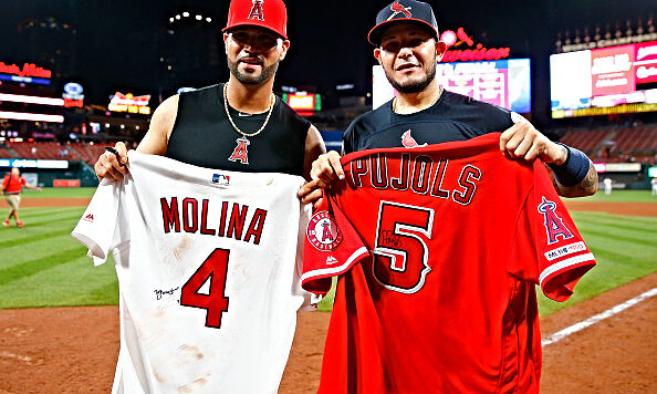 Albert Pujols was greeted with a very emotional welcome back to his former team the Cardinals.