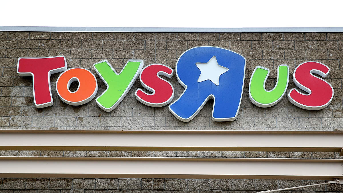 The Full List Of Toys 'R' Us Locations That Will Be Inside Of Macy's