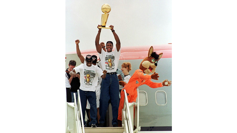 Spurs return home with the NBA Championship trophy