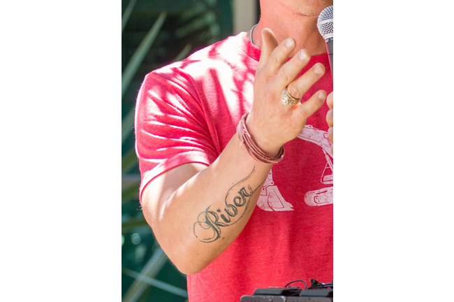 Granger Smith Visits Dell Children's To Present Donation In Memory Of His Son River