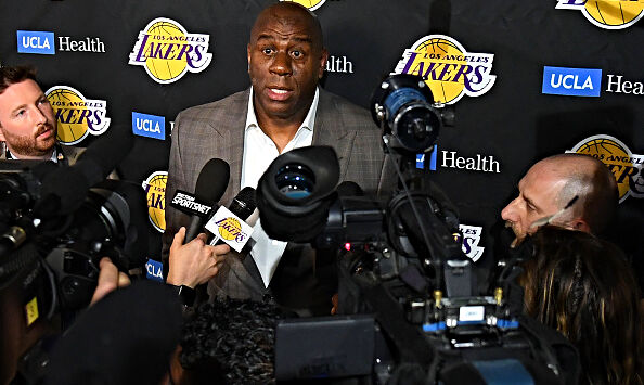Why is Magic Johnson back in the good graces of the Lakers?