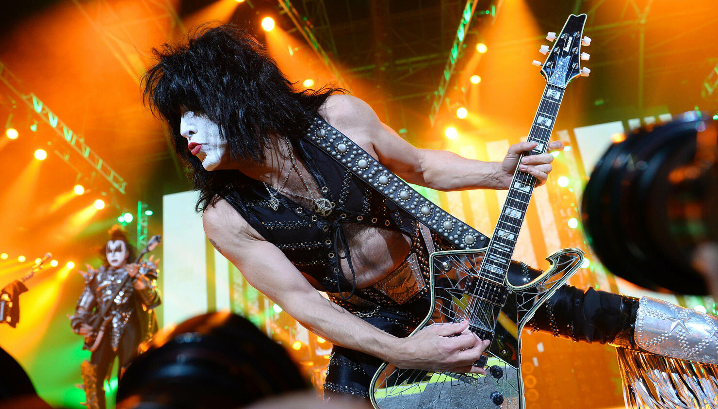 FRANCE-MUSIC-CONCERT-KISS