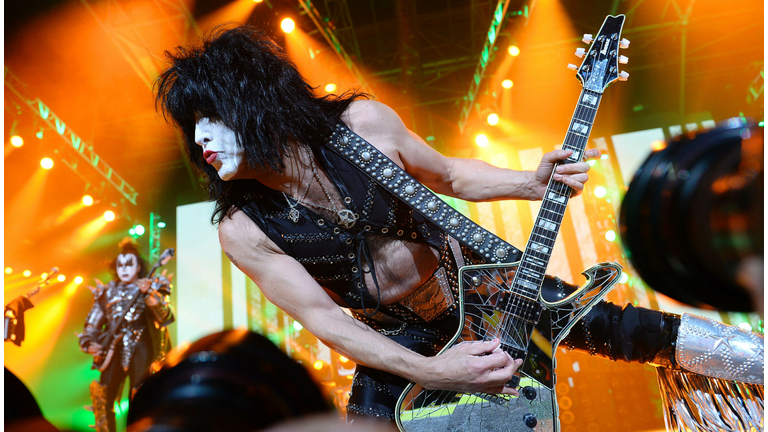 FRANCE-MUSIC-CONCERT-KISS