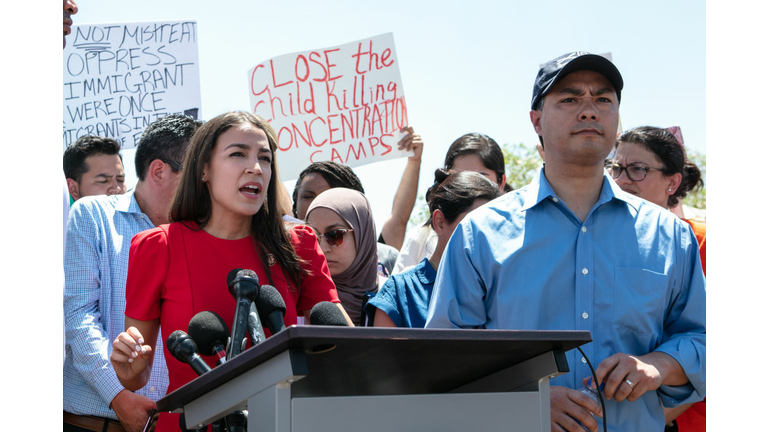 Rep. Joaquin Castro And The Hispanic Caucus Visit Detention Facility In Texas To Investigate Conditions
