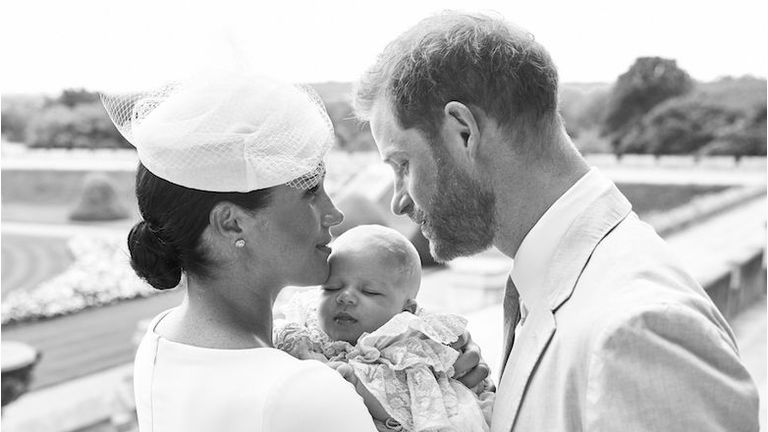 TOPSHOT-BRITAIN-ROYALS-ARCHIE