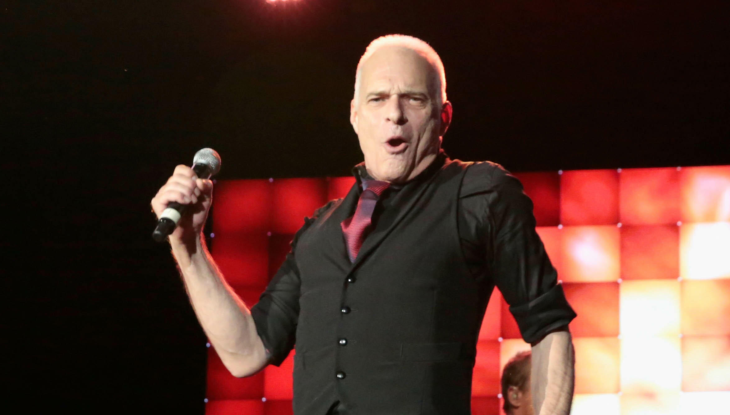 David Lee Roth Reveals The Teacher's Warning That Sparked His Work ...