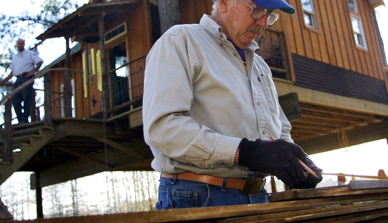 Architect Sets High Standard In Treehouse