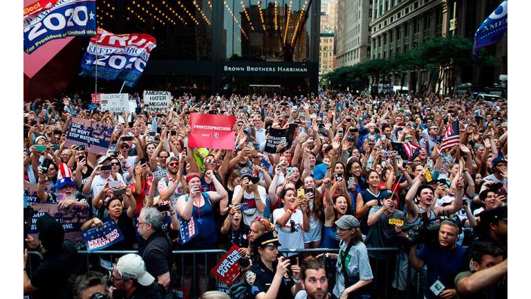 FBL-WC-2019-USA-WOMEN-PARADE