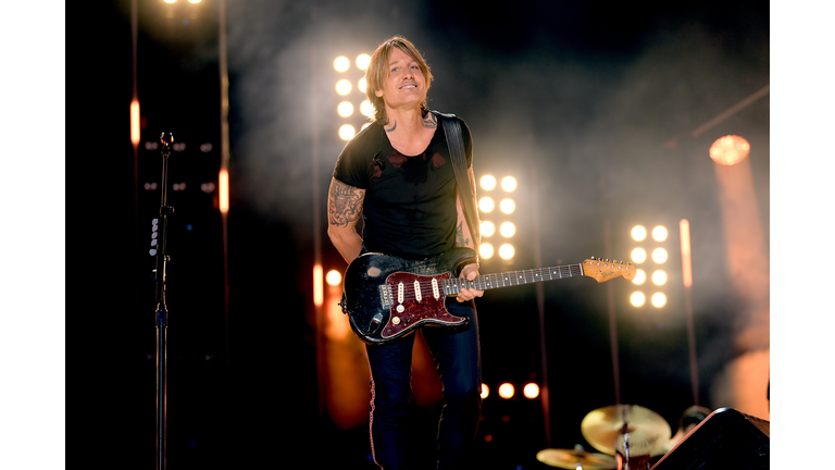 2019 CMA Music Festival - Day 4 Keith Urban