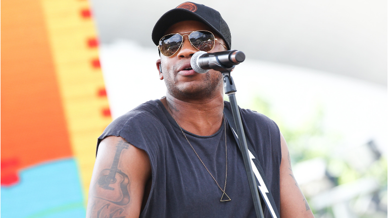 Jimmie Allen Joins Matchbox Twenty's Rob Thomas On Stage During 'Unwell'