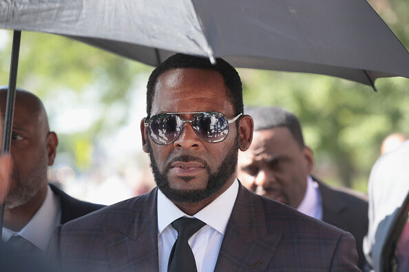 R Kelly Returns To Court For Hearing On Aggravated Sexual Abuse Charges / Getty Images