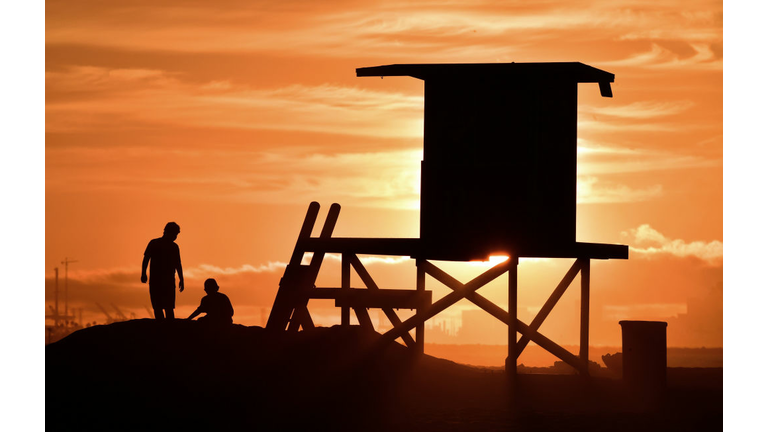 TOPSHOT-US-WEATHER-SUNSET-FEATURE