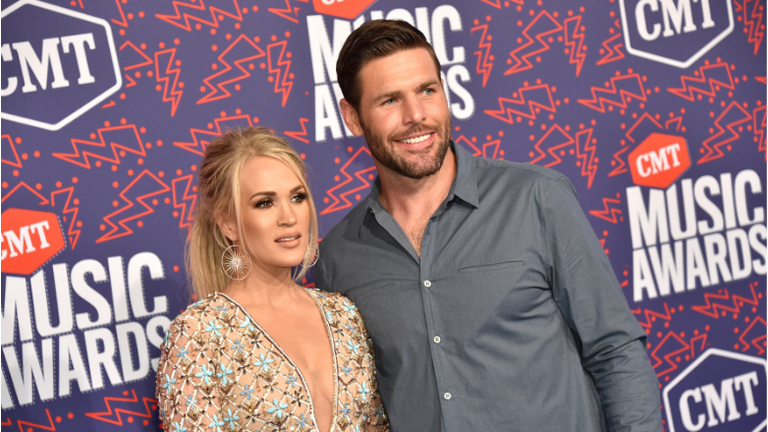 Carrie Underwood And Mike Fisher Take Part In The Viral FaceApp Challenge 