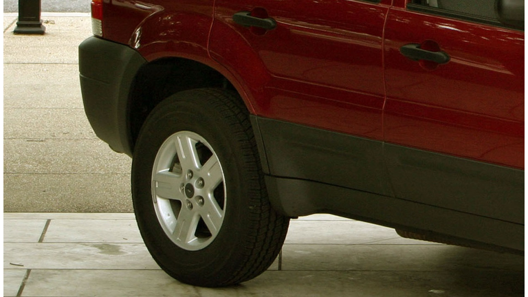 Ford Debuts New Escape Hybrid SUV