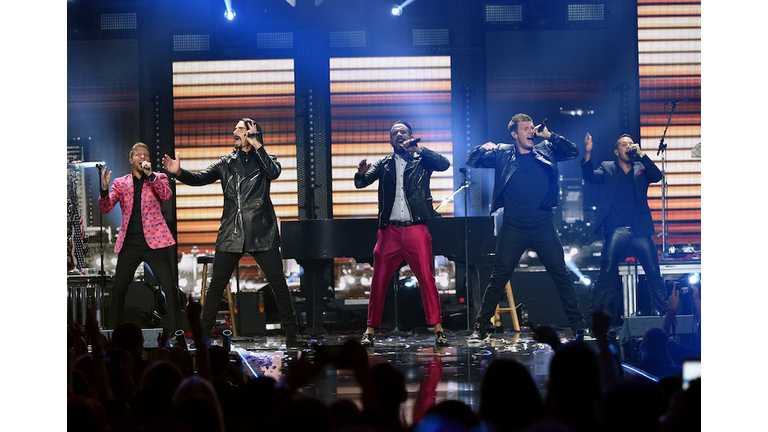 2016 iHeartRadio Music Festival - Night 2 - Show