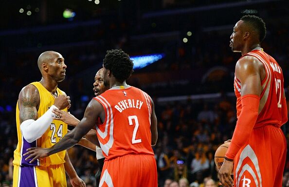 Kobe Bryant and Dwight Howard exchanging words