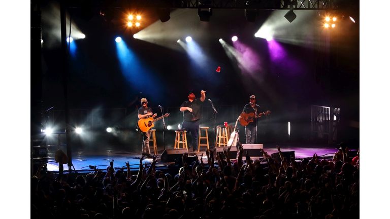 Luke Combs Unplugged
