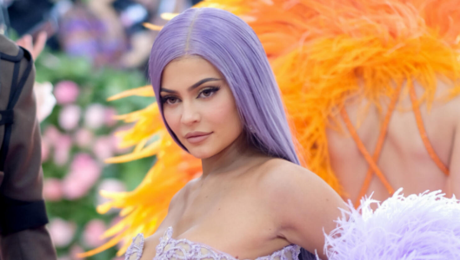 Kylie Jenner Wears Naked Swimsuit — Stuns The Internet Iheart 