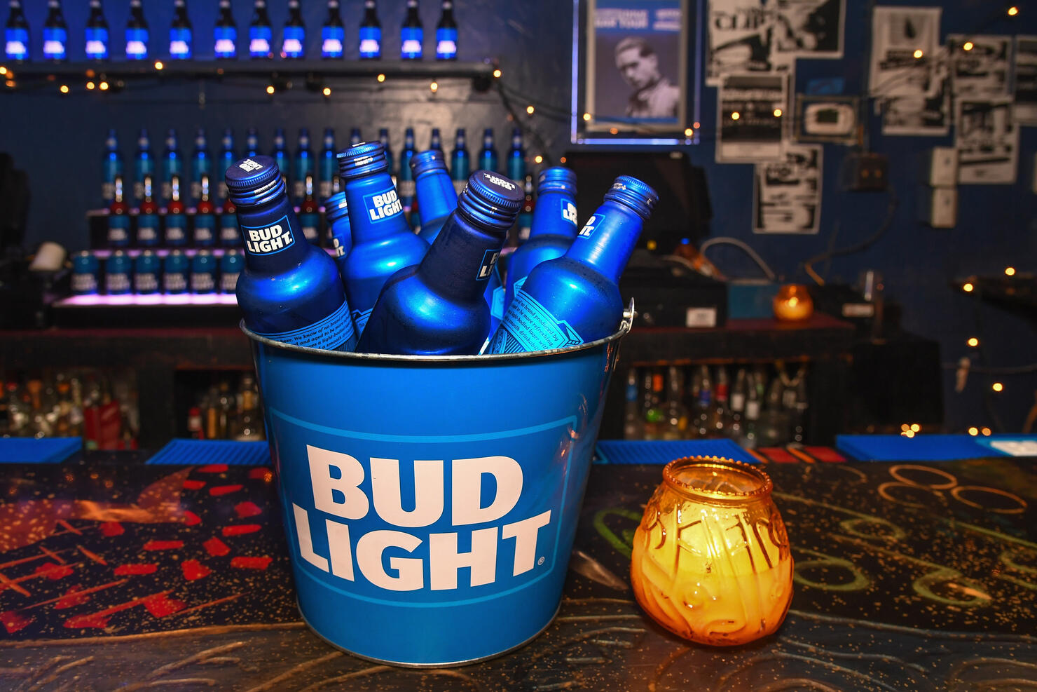 bud-light-wants-to-give-free-beer-to-aliens-who-make-it-out-of-area-51