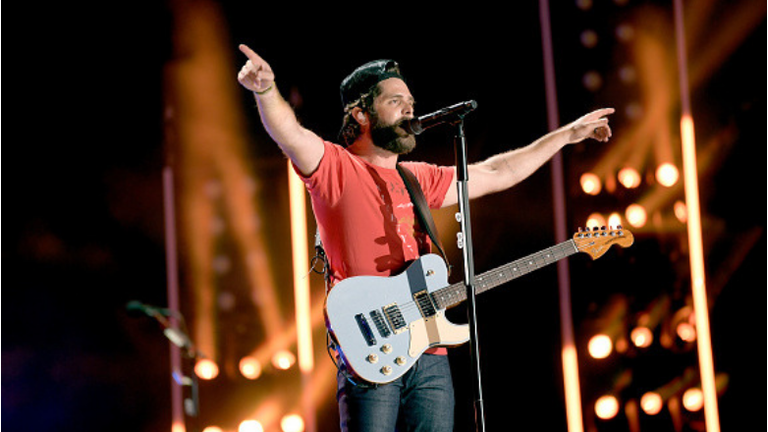 Thomas Rhett Fan Who Beat Cancer Has Wishes Come True At Concert