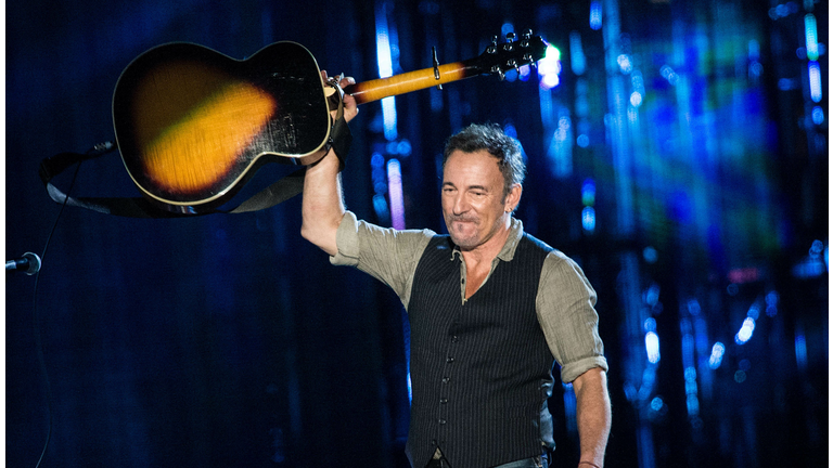 FILES-US-ENTERTAINMENT-MUSIC-SPRINGSTEEN