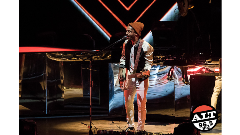 Beck at The Gorge Amphitheatre with Cage The Elephant, Spoon, and Starcrawler