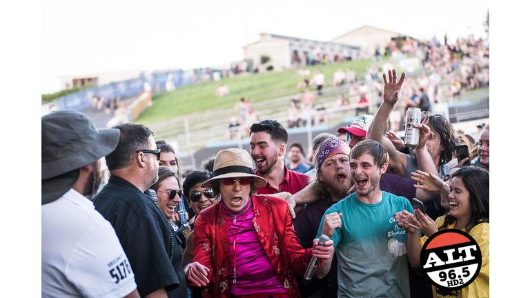 Beck at The Gorge Amphitheatre with Cage The Elephant, Spoon, and Starcrawler