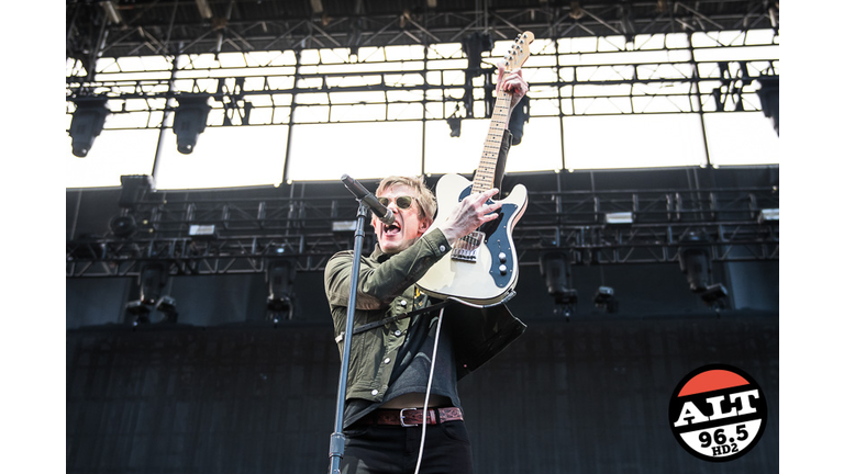 Beck at The Gorge Amphitheatre with Cage The Elephant, Spoon, and Starcrawler