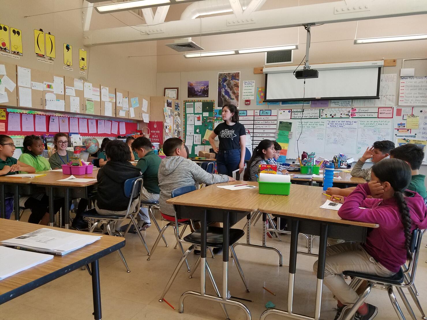 Classroom photo by Diablanco