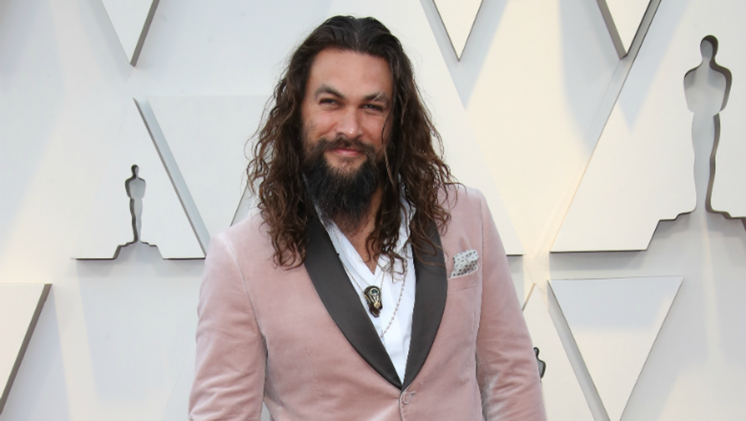 Jason Momoa Had The Best Response To Being Body Shamed For His Dad Bod Iheart 