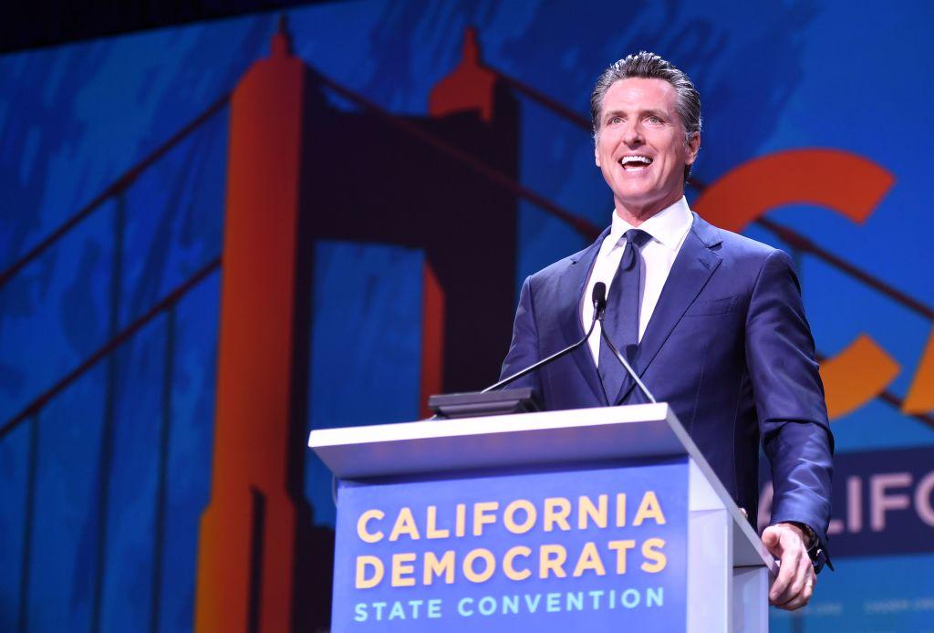 California Gov. Gavin Newsom Signs Bill Requiring Trump's Tax Returns ...