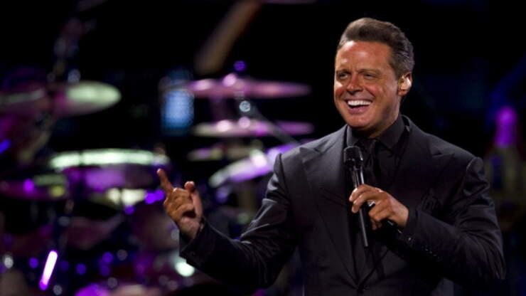 Luis Miguel sigue siendo el Rey | 104.5 Latino Hits