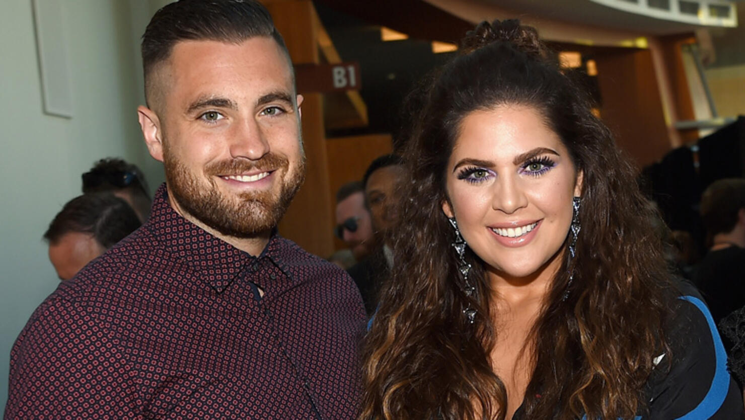 See Hillary Scott's 18MonthOld Twins In Chronological Photo Gallery