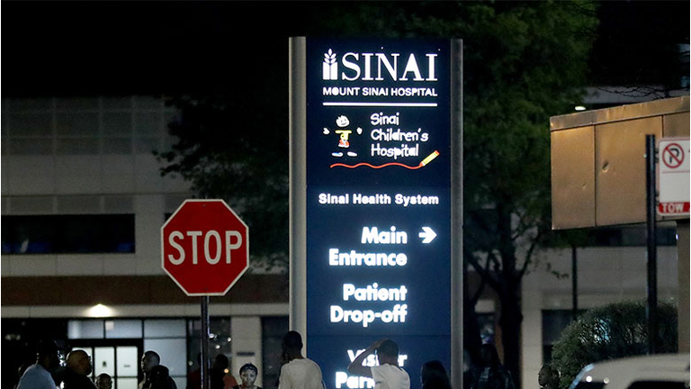 2 shot outside Chicago hospital while waiting for news of wounded relative