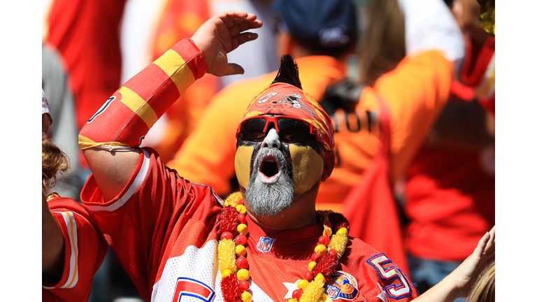 Kansas City Chiefs v Los Angeles Chargers