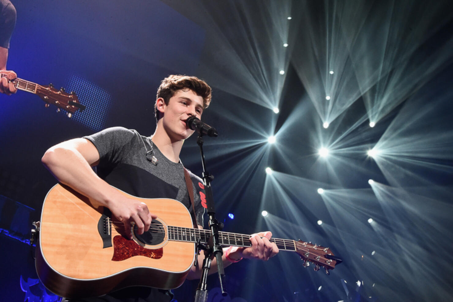 Patience- Shawn Mendes  Shawn mendes lyrics, Shawn mendes funny, Shawn  mendes tour