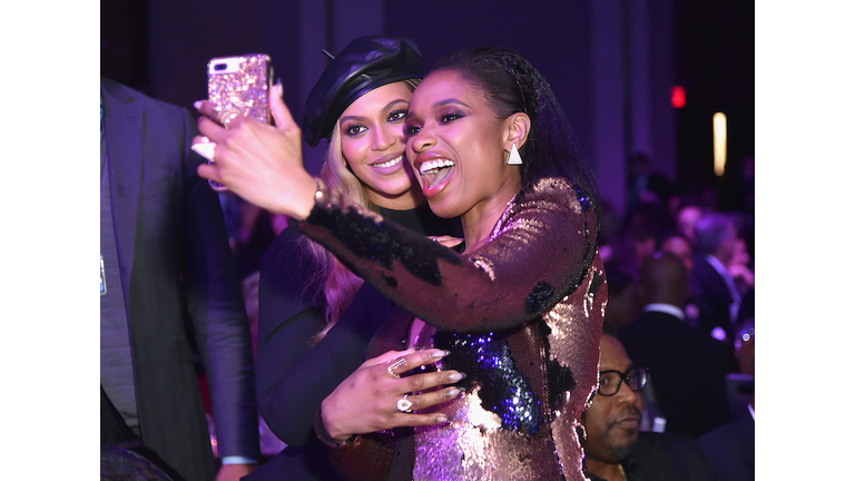 Clive Davis and Recording Academy Pre-GRAMMY Gala - Show