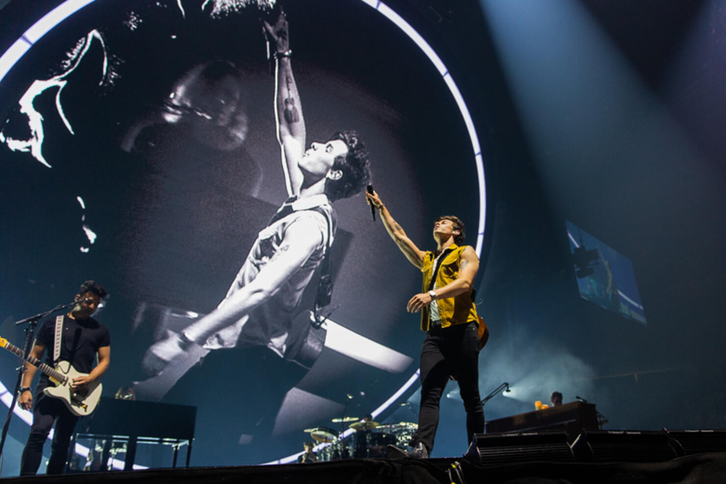 Shawn Mendes The Tour Hits Newark For Incredible Sold Out Shows Iheart