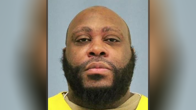 Sex offender cut off GPS ankle bracelet after being released 