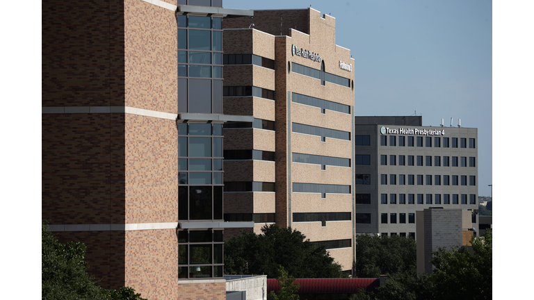 Two Healthcare Workers In Dallas Infected With Ebola After Treating Patient