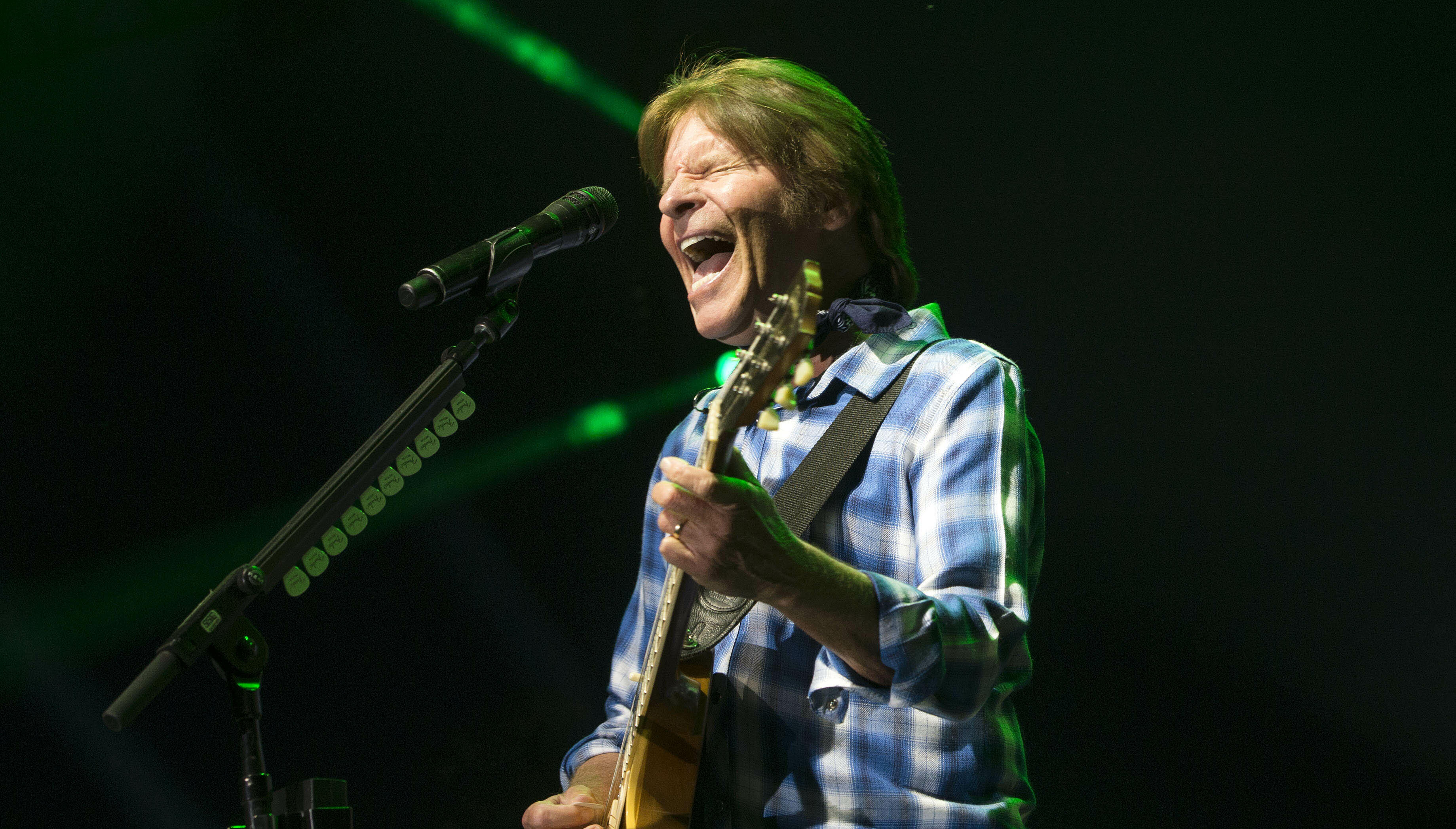 john-fogerty-says-the-grateful-dead-s-woodstock-set-sabotaged-ccr